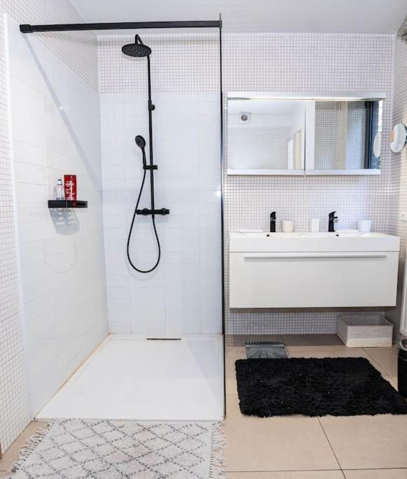 Tres Lumineux De 120m2 Appartement *