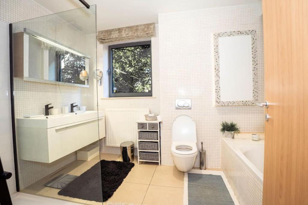 Appartement Tres Lumineux De 120m2